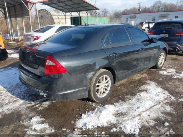 Ford Fusion S Image 3