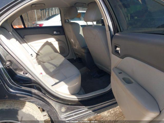 Ford Fusion S Image 6