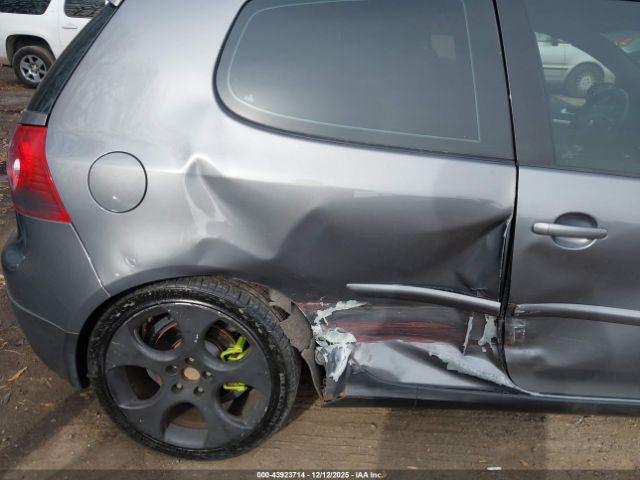 Volkswagen GTI Image 6