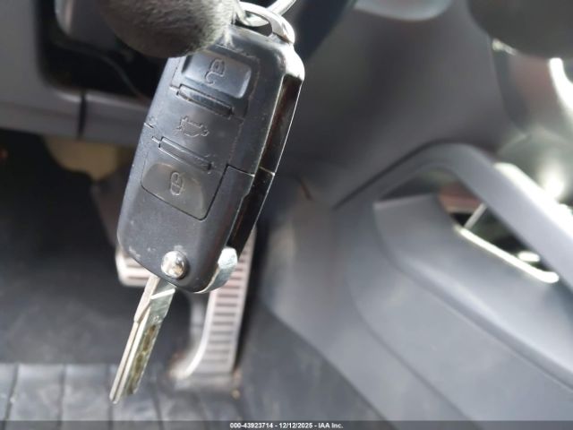 Volkswagen GTI Image 9