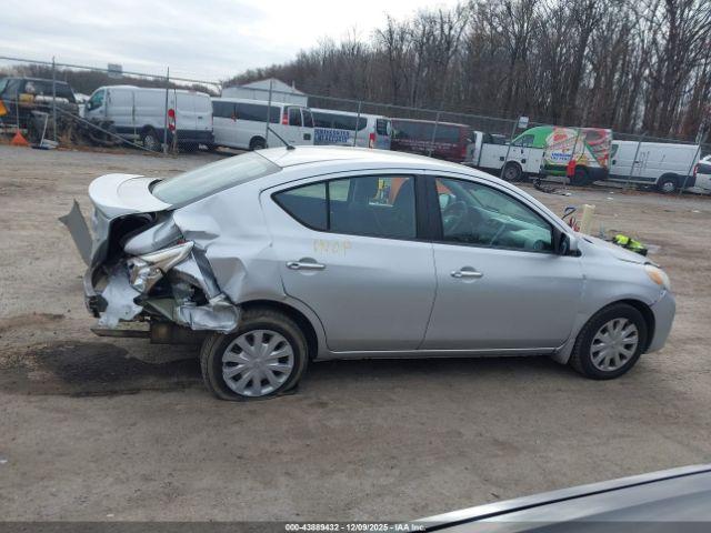 Nissan Versa 1.6 Sv Image 5