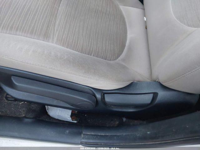 Hyundai ACCENT Se Image 7