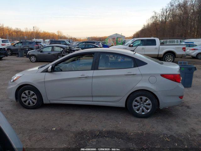 Hyundai ACCENT Se Image 11