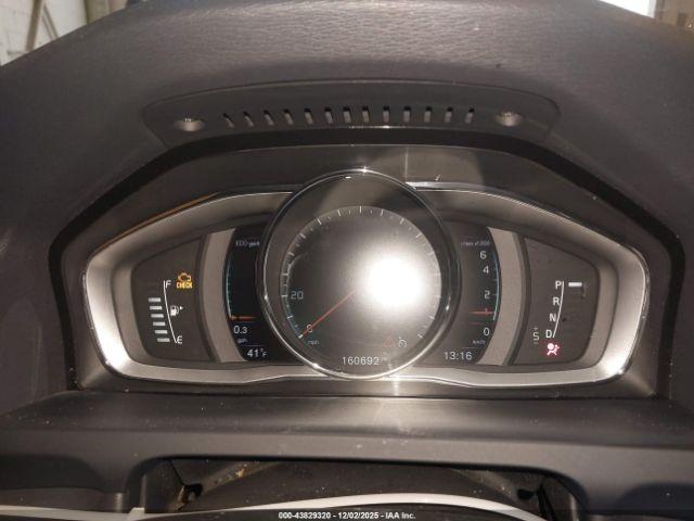 Volvo V60 T5 Drive-e Premier Image 11