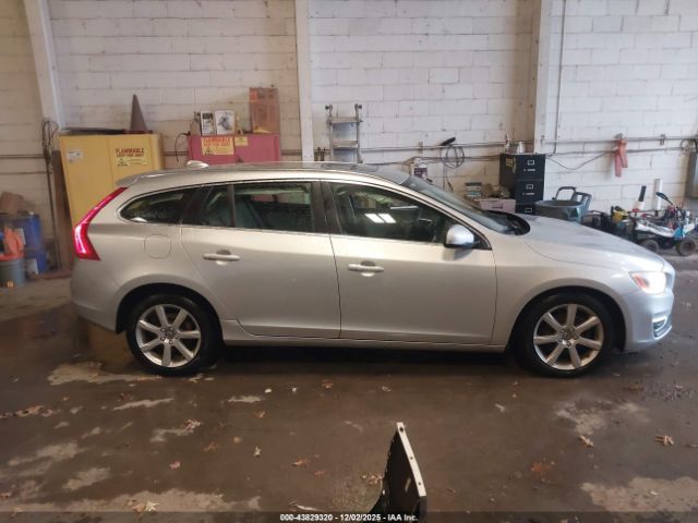 Volvo V60 T5 Drive-e Premier Image 12