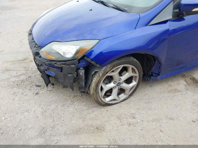 Ford Focus St Image 3