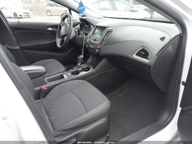 Chevrolet Cruze Lt Image 13