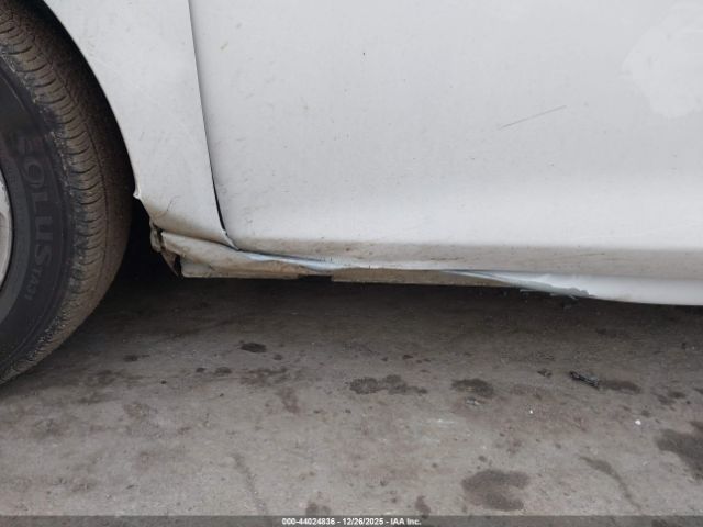 Chevrolet Cruze Lt Image 3