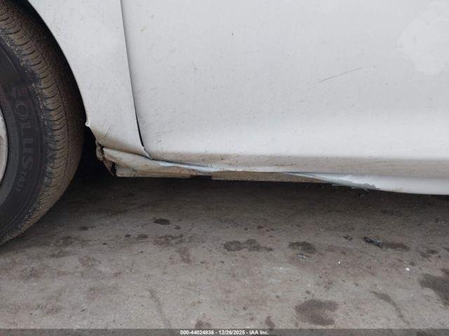 Chevrolet Cruze Lt Image 3