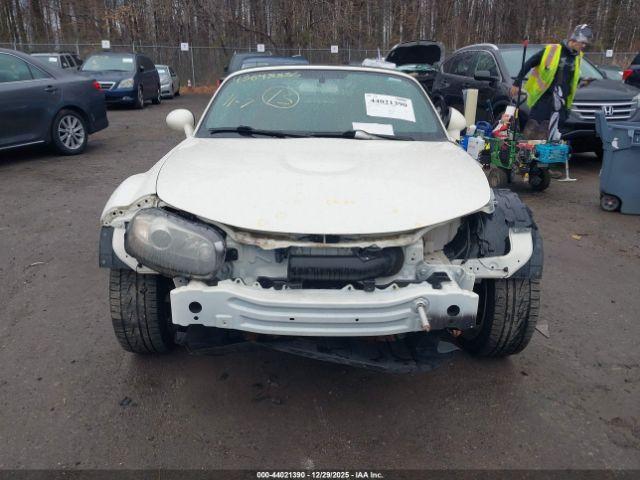 Mazda Mx-5 Grand Touring Image 13