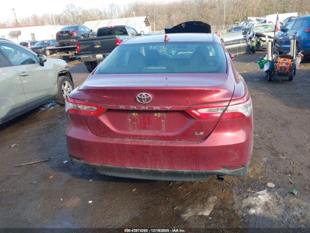 Toyota Camry Le Image 15