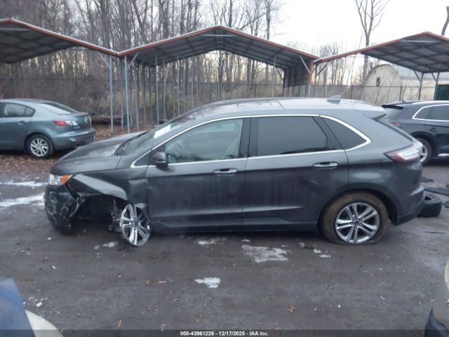 Ford Edge Titanium Image 15