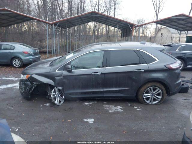 Ford Edge Titanium Image 15