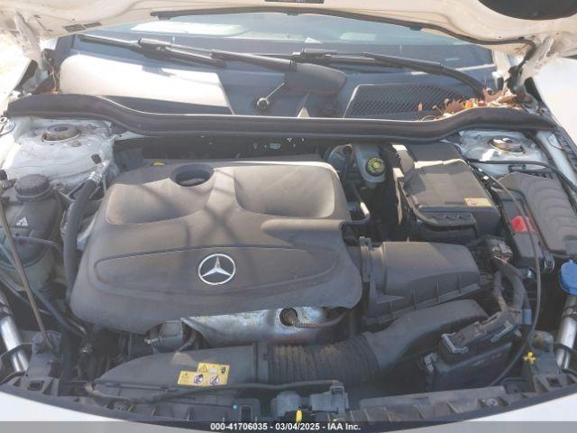 Mercedes-Benz Cla-class 4matic Image 9