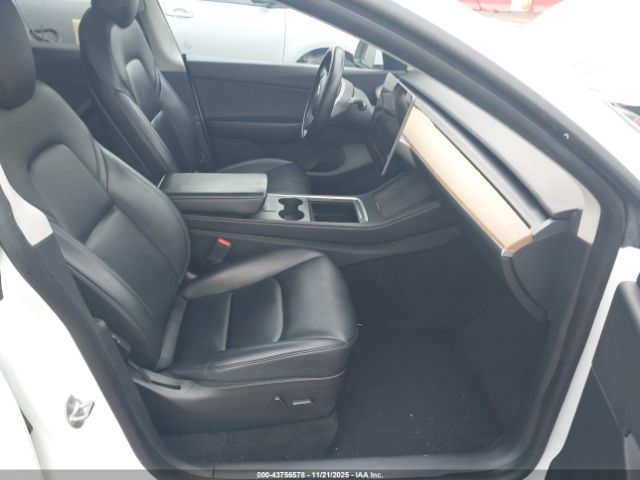 Tesla Model Y Long Range Dual Motor All-wheel Drive Image 7