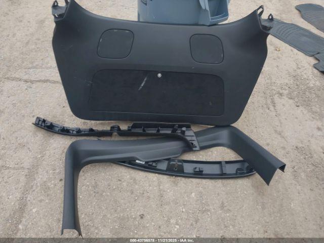 Tesla Model Y Long Range Dual Motor All-wheel Drive Image 14