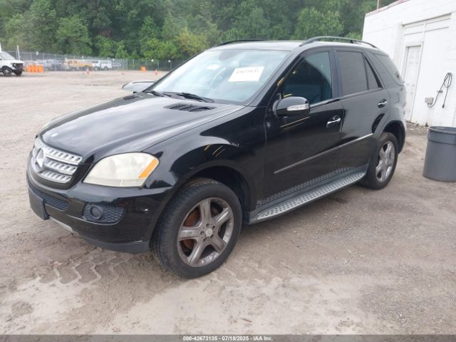 Mercedes-Benz M-Class 4matic Image 16