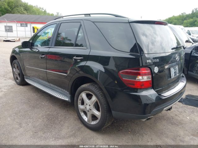 Mercedes-Benz M-Class 4matic Image 3