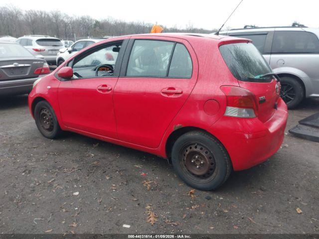 Toyota Yaris Image 2