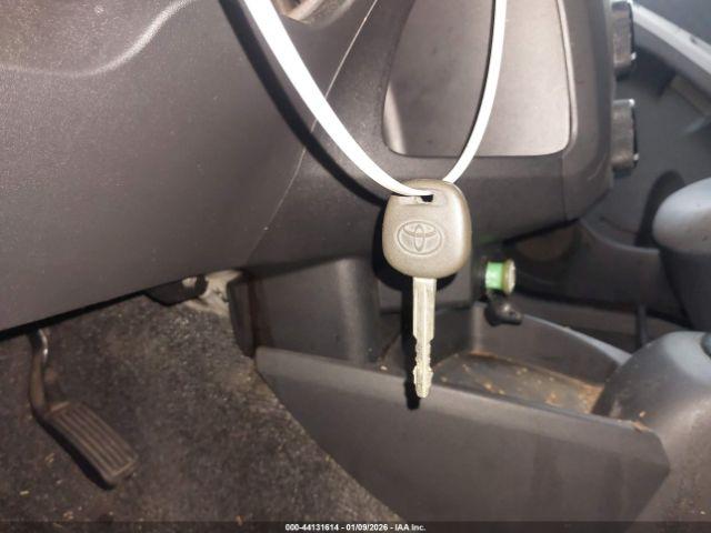 Toyota Yaris Image 7