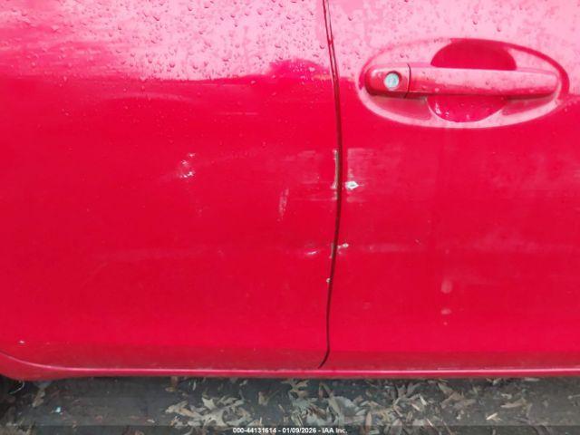 Toyota Yaris Image 8