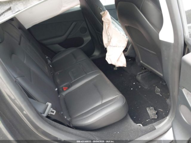 Tesla Model Y Long Range Dual Motor All-wheel Drive Image 4